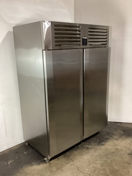 Cyberchill LPT1401 Upright Freezer 809927