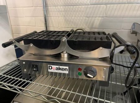 Deaken Commercial Belgium Waffle Maker